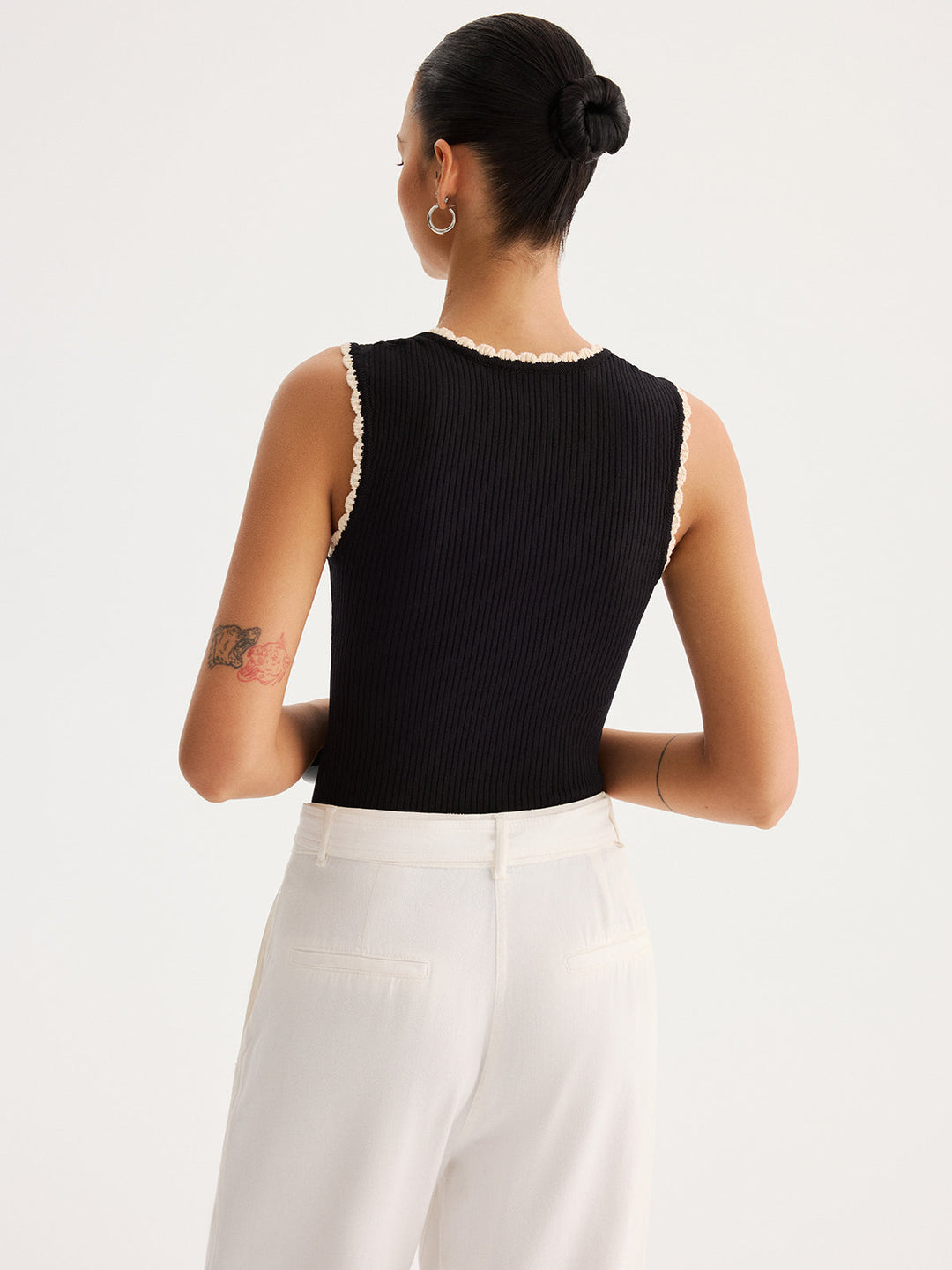 Ribbed Scallop Trim Knit Tank Top