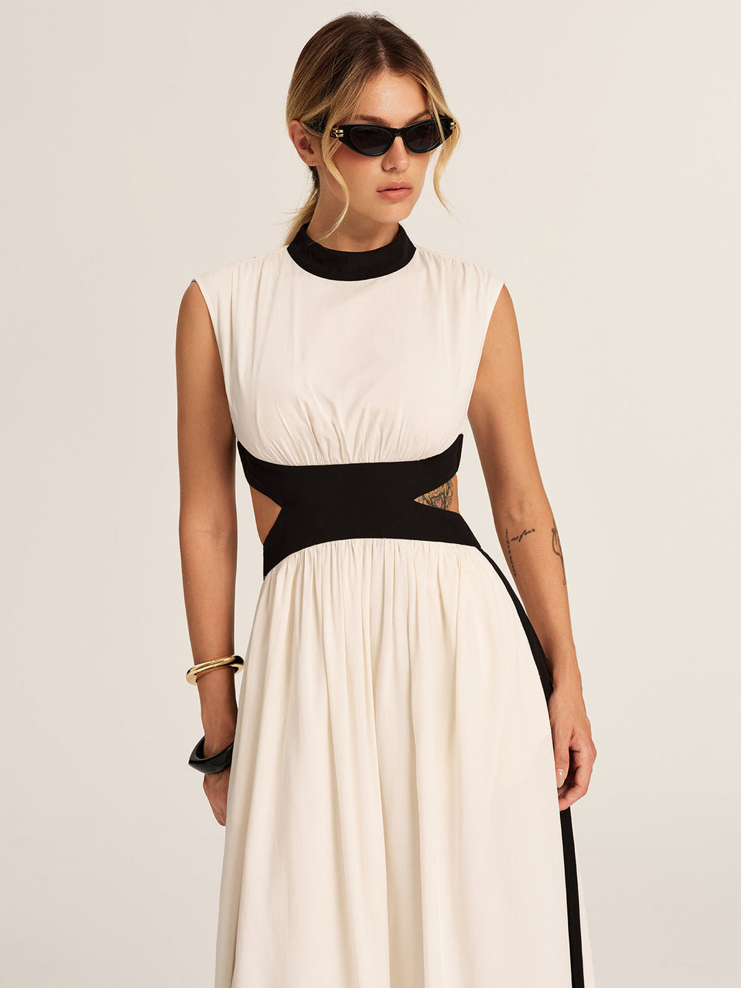 Color Block Cutout Pocketed Maxi Dress