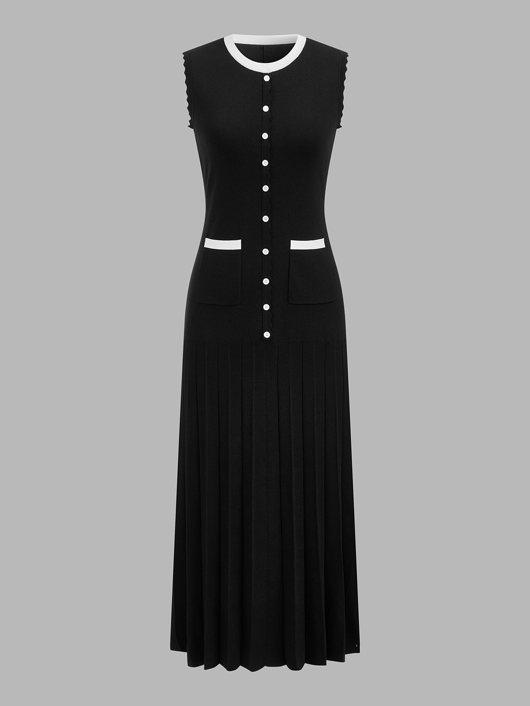Scalloped Edge Pleated Knit Maxi Dress