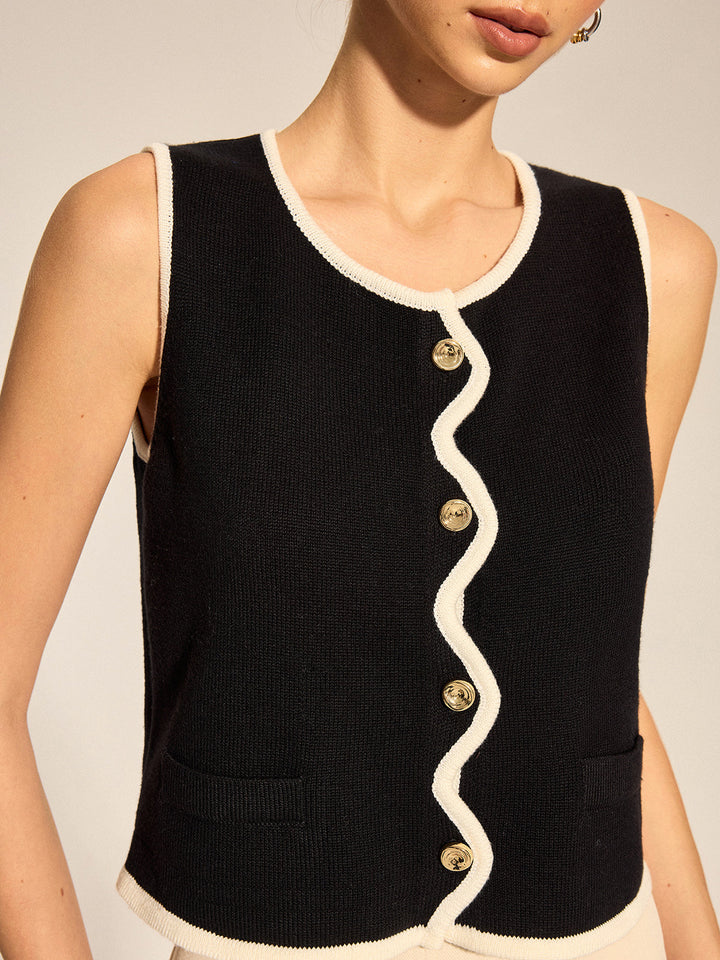 Wavy Trim Metal Button Knit Vest
