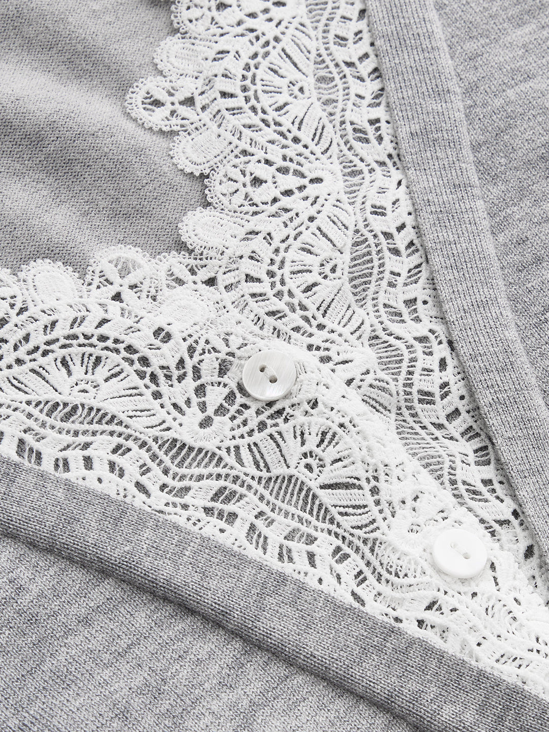 Lace Trim V‑Neck Short Sleeve Sweater