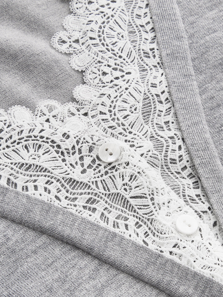 Lace Trim V‑Neck Short Sleeve Sweater