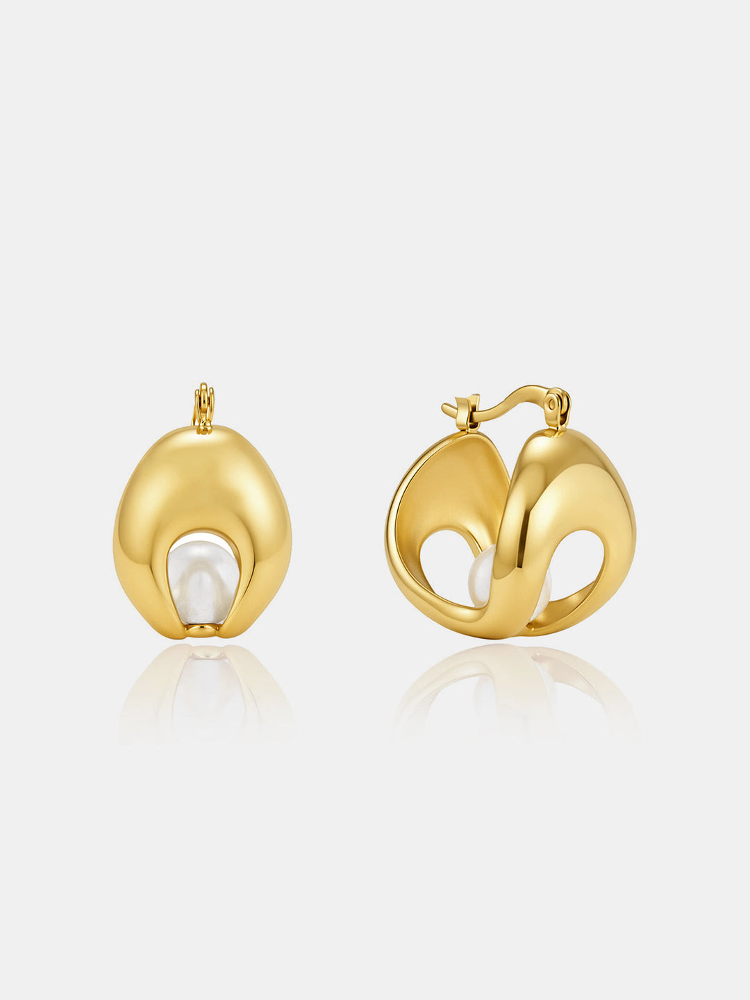 Hollow Metal Pearl Decor Stud Earrings
