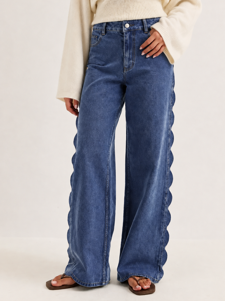 Scallop Side Wide Leg Jeans